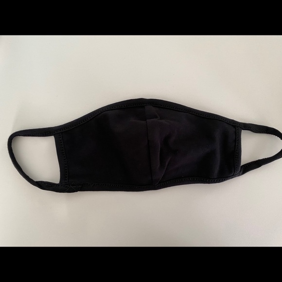 New Face Masks - Picture 1 of 2
